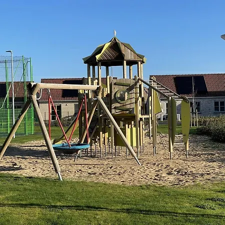 Charming Polder House With Garden בית נופש *